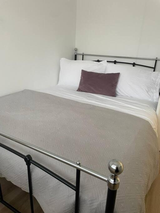 Guest Homes - Fairlie Flat Apartment Oxford