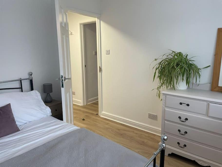 Guest Homes - Fairlie Flat *